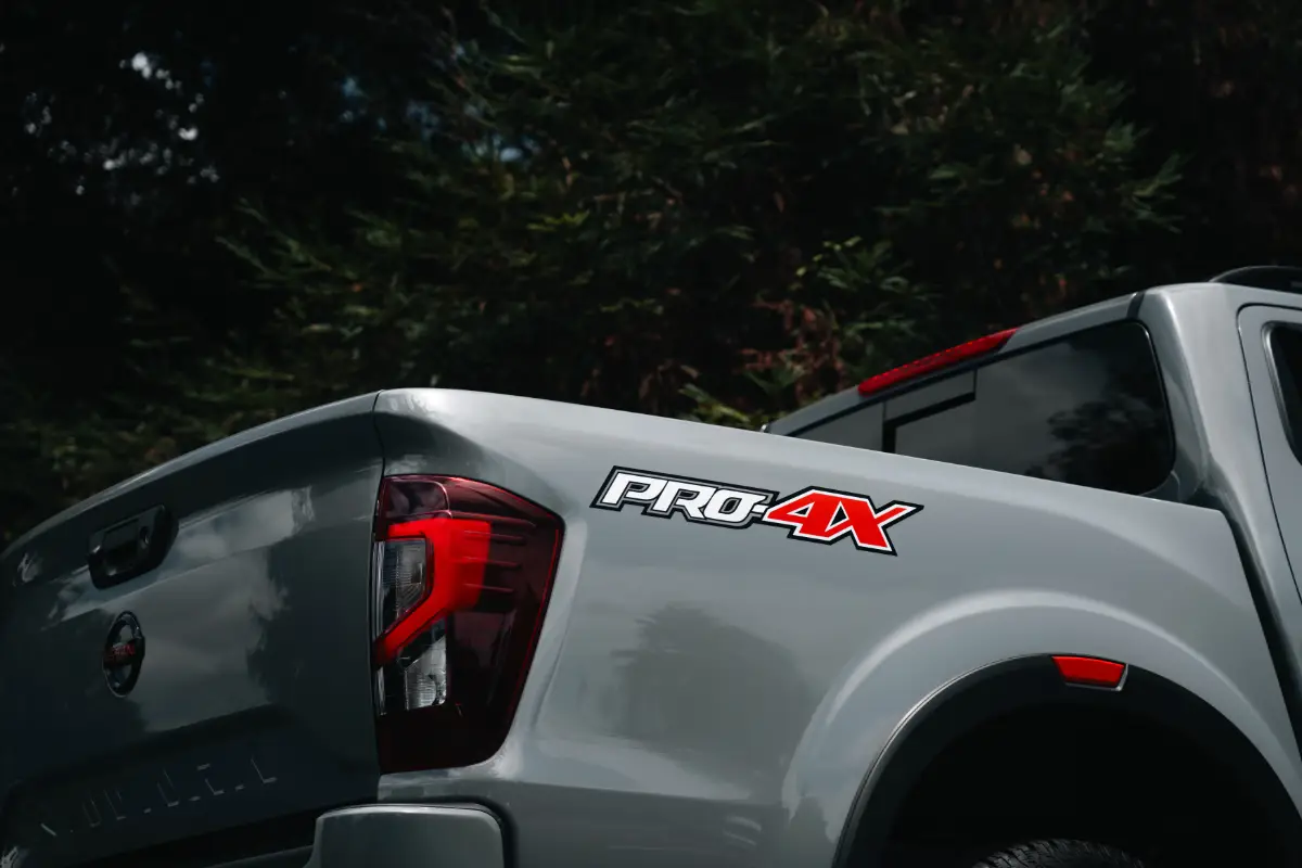 >Nissan Navara PRO-4X Offer” width=”1350″ height=”801″>
            </div>
          </div>
		  
		  <div class=